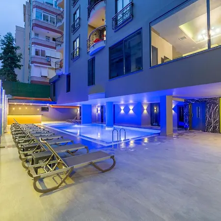 Aria Riva شقة فندقية 4*